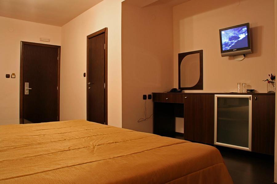 Hotel Finix Sandanski Quarto foto